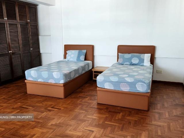 Pandan Valley D21, Condominium