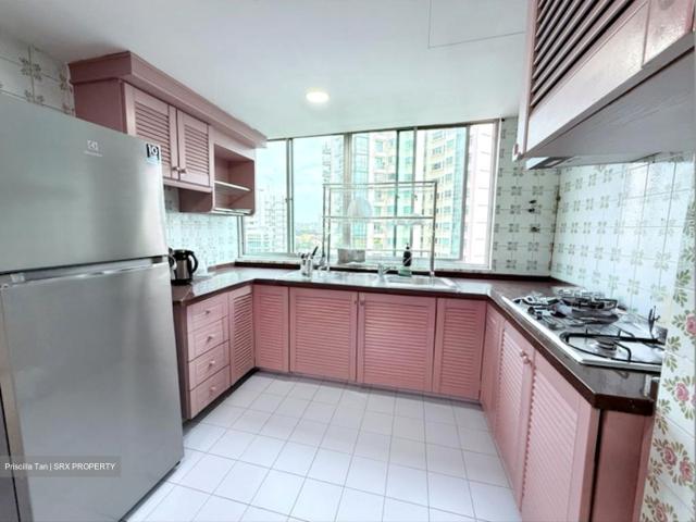Pandan Valley D21, Condominium