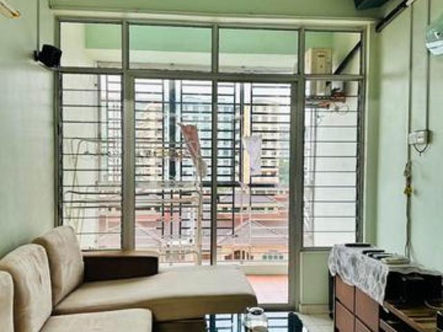 Pangsapuri Mawar Low unit Nice unit