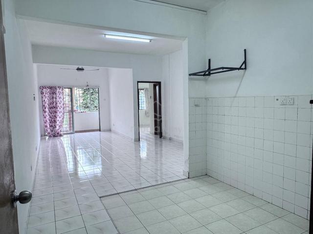 Pangsapuri Merak Shah Alam Tingkat 1 Ground floor
