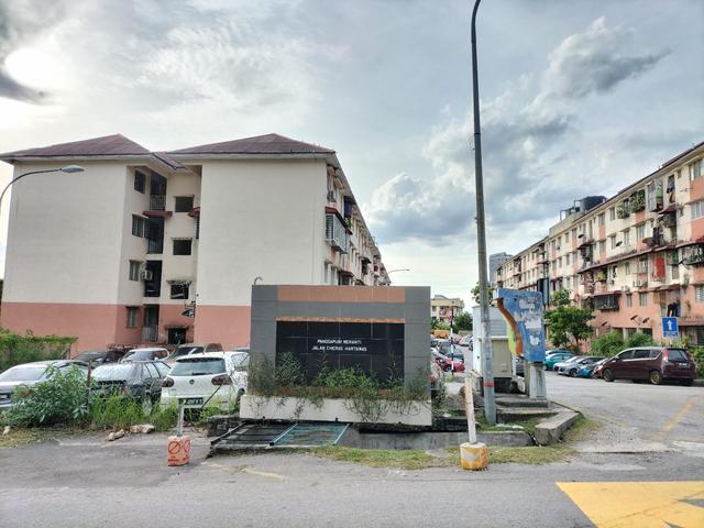 Pangsapuri Meranti Cheras Hartamas Tingkat 4