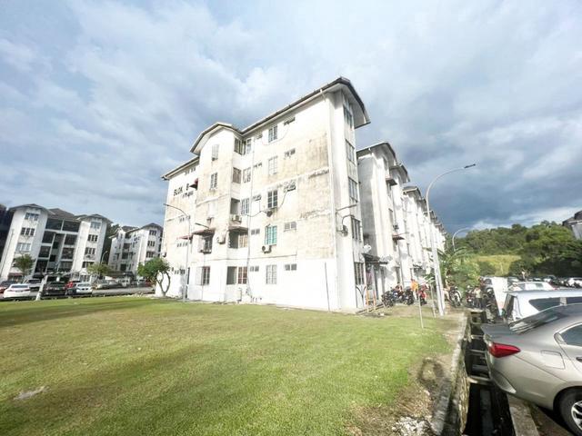 Pangsapuri Opal Seksyen U5 Subang Bestari Shah Alam 882sqft Level 4