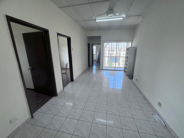 Pangsapuri Orkid Tingkat 3 Subang Bestari Shah Alam U5