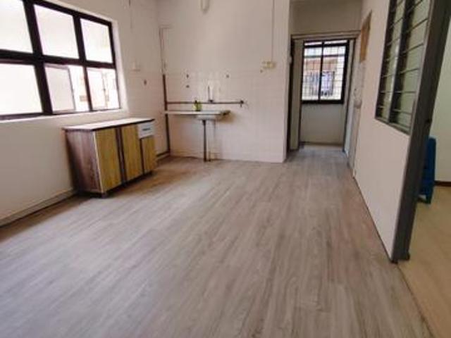 Pangsapuri Anika corner lot 3R2B unit for sale