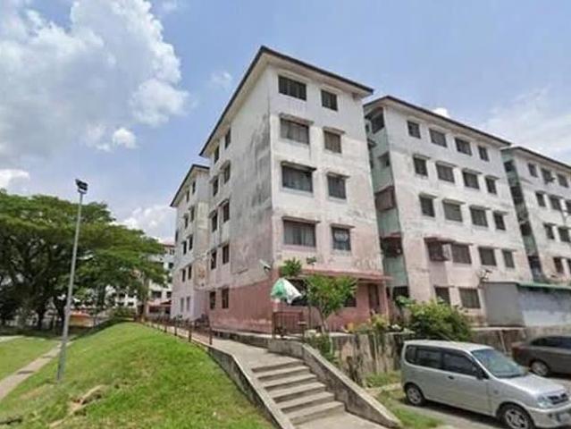 Pangsapuri Baiduri Bandar Tasik Kesuma Semenyih Selangor