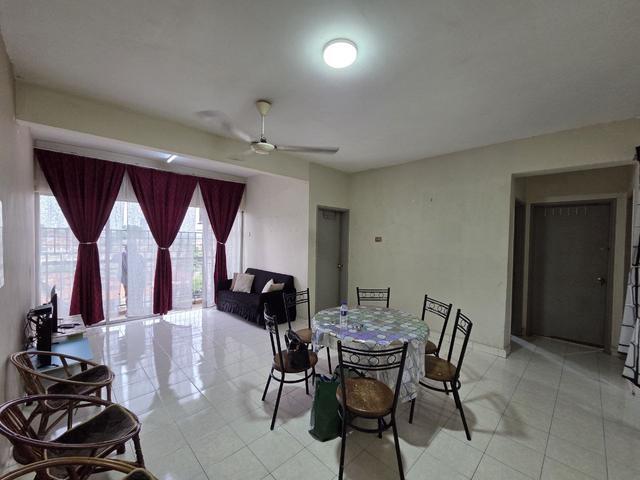 Pangsapuri Baiduri Seksyen 7 Shah Alam Fully Furnish Near to UITM