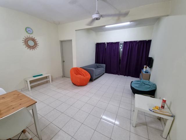Pangsapuri Baiduri Seksyen 7 Shah Alam Near to UITM Shah Alam