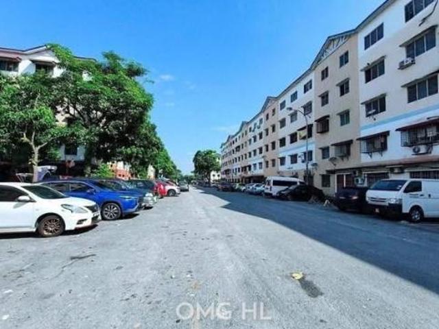 Pangsapuri Bandar Bukit Tinggi 2 Klang Basic Unit Low Cost Flat