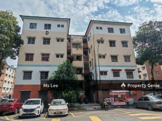 Pangsapuri Bandar Bukit Tinggi 2 Klang Blok D Ground floor Ready 15/8