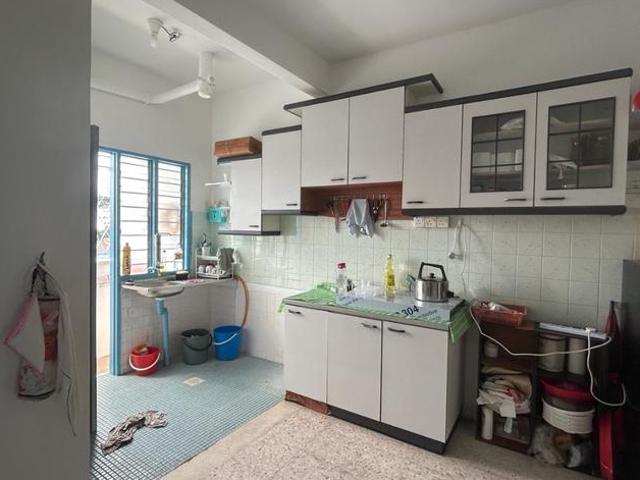 Pangsapuri Ceri at Jalan Laksamana Cheng Ho