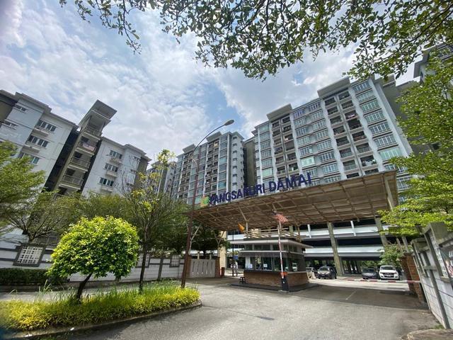 Pangsapuri Damai Seksyen 25 Shah Alam Tingkat 5 with Lift
