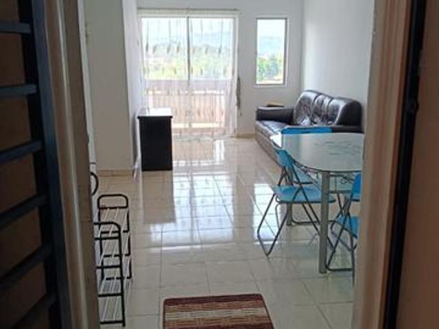 Pangsapuri Danaumas Seksyen 7 Shah Alam Open For Student Near UITM