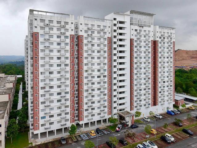 Pangsapuri De Bayu RSKU Setia Alam