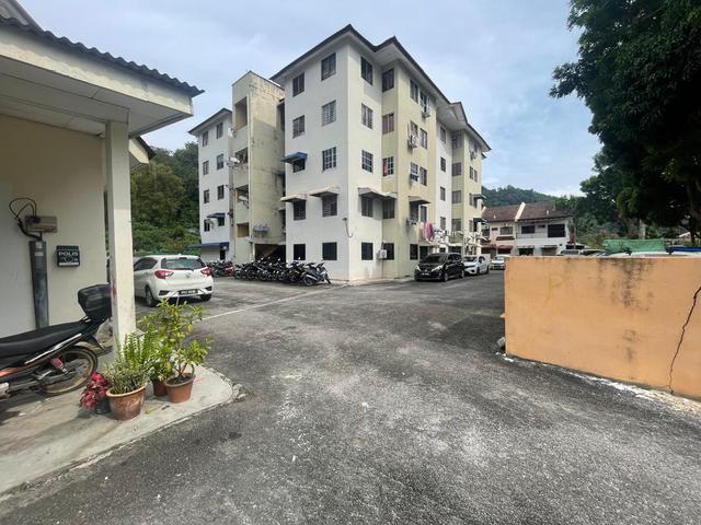 Pangsapuri Desa Pantai Indah Tingkat 5 Sungai Batu 3 11920 Penang