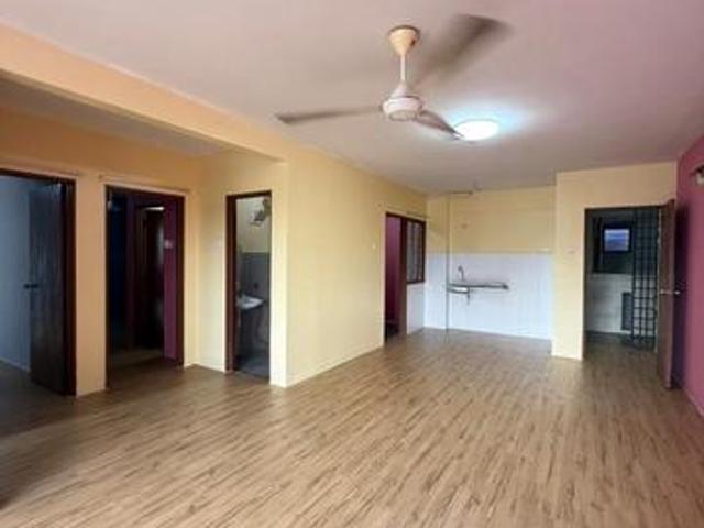Pangsapuri Desa Belantik Jalan Sri Stulang Untuk Dijual
