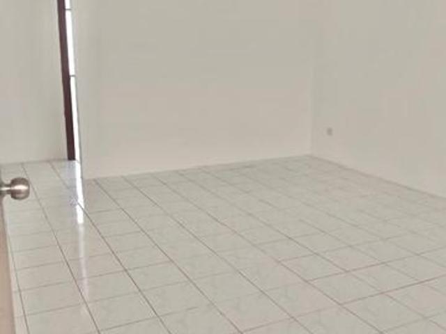 FREEHOLD Pangsapuri Baiduri Bandar Tasik Kesuma FOR SALE
