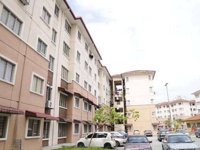 Pangsapuri Lili Ground Floor Puchong Prima