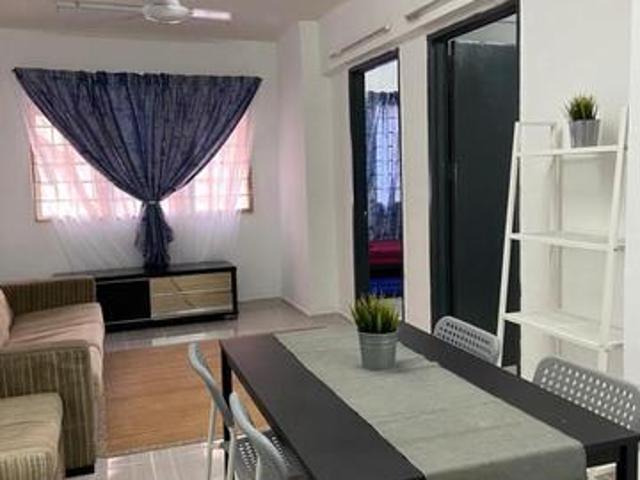 Pangsapuri Putra Damai Presint 11 Fully Furnish