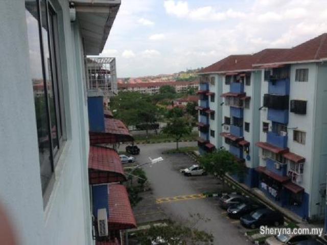 pangsapuri putra indah, seri kembangan partly furnished, near jus