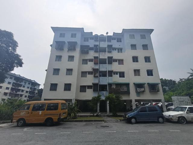 Pangsapuri Pahlawan Taman Tun Perak Cheras