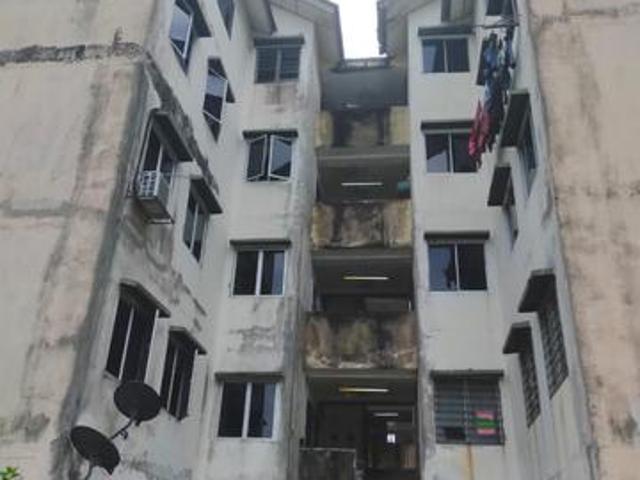 Pangsapuri Palma Bandar Country Homes Rawang urgent for sale