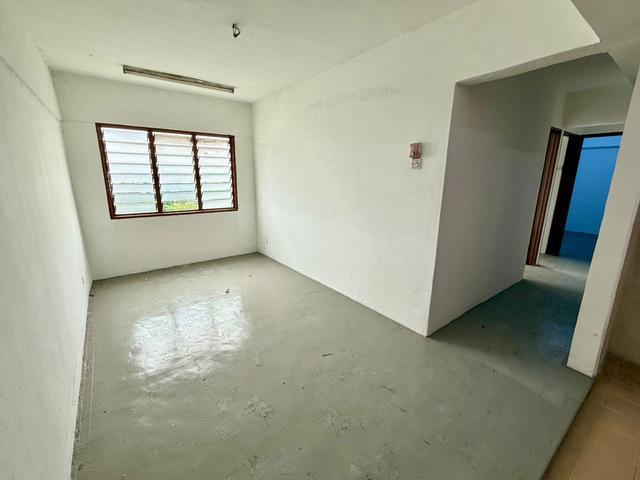 Pangsapuri Permai Indah Corner Unit Full Loan New Painting