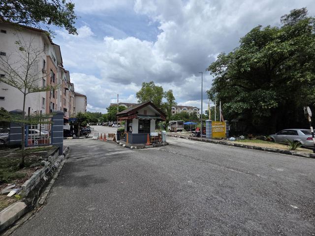 MURAH Pangsapuri Resak Puncak Perdana Seksyen U10 Shah Alam