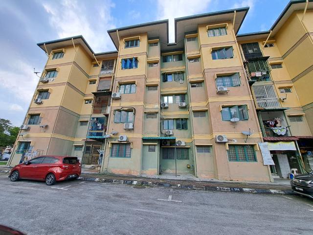 Pangsapuri Subang impian sungai buloh tingkat 4