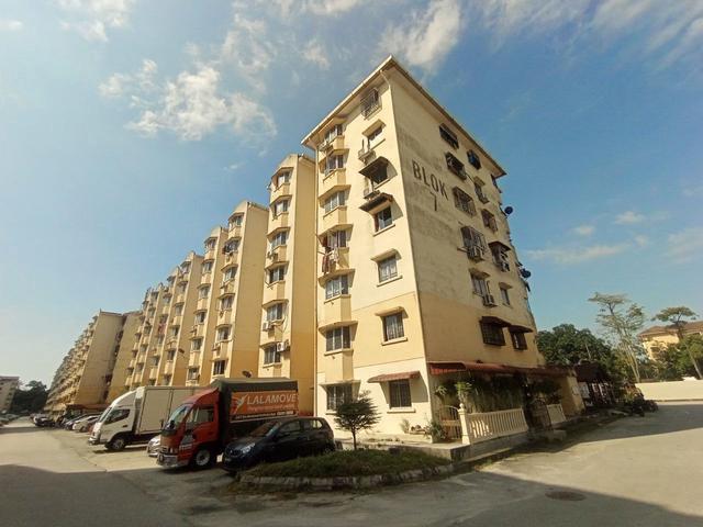 Pangsapuri Subang Suria Seksyen U5 Shah Alam