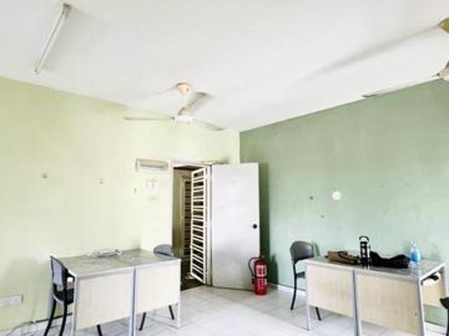 Pangsapuri SUsri utama fully furnished view surau l