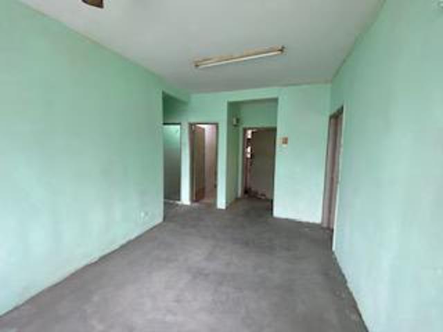Pangsapuri Seri Pulai 1st floor Puchong Hartamas FREEHOLD Puchong