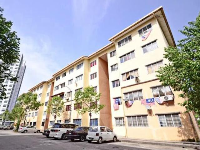 Pangsapuri Seri Pulai Ground Floor Puchong Hartamas