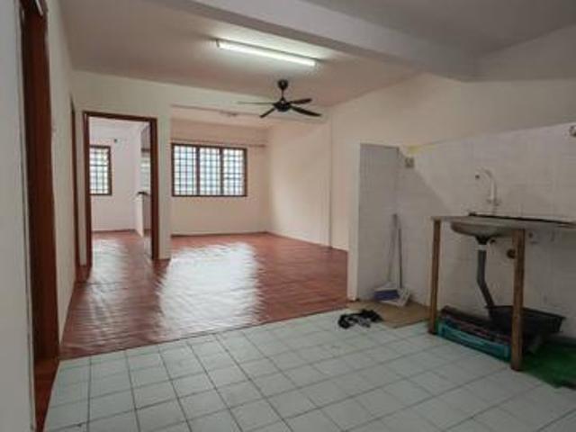 Pangsapuri Sri Delima Flat Level 1 For Sale Seri Alam Masai