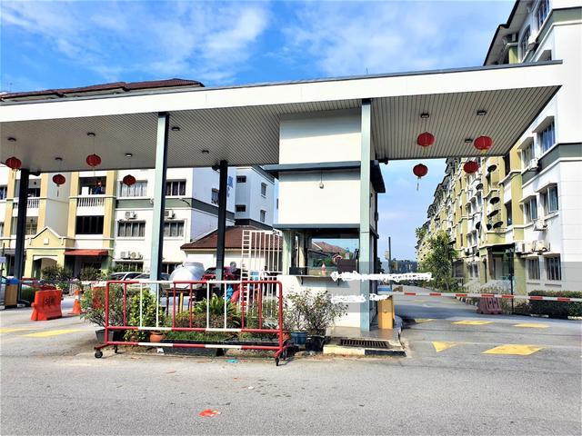 Pangsapuri Sri Mekar Apartment Puchong Selangor for SALE