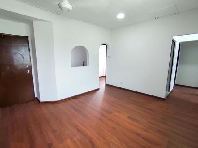 Pangsapuri Sri Meranti Bandar Sri Damansara Petaling Jaya Selangor