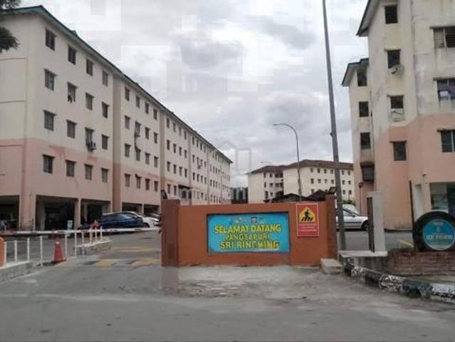 Pangsapuri Sri Rinching Walkup Apartment 1st Floor Semenyih