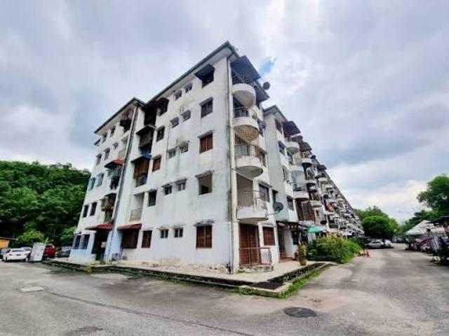 Pangsapuri Taman Bukit Mewah Fasa 7Tingkat 3 Kajang