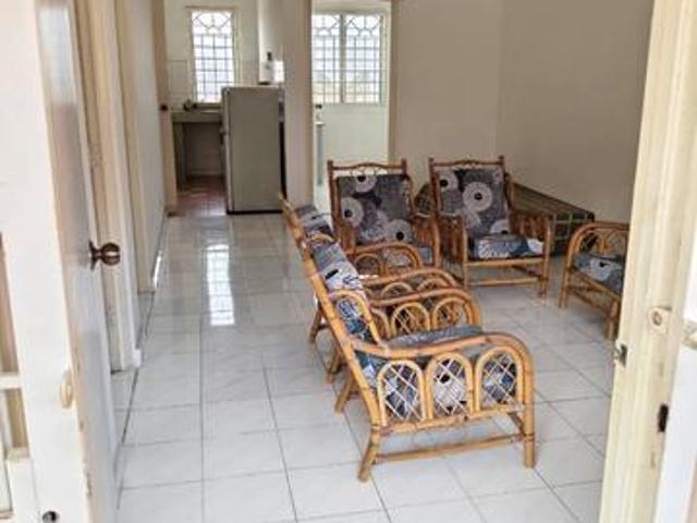 Pangsapuri Taman Puncak Kinrara NICE UNIT READY TO MOVE IN