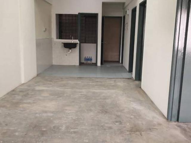 Pangsapuri Taman Segar ApartFlat Near MRT wit lift low floor Cheras