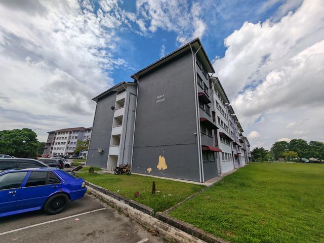 Pangsapuri Tasik Utama Blok Seroja K MITC Ayer Keroh Tingkat 4