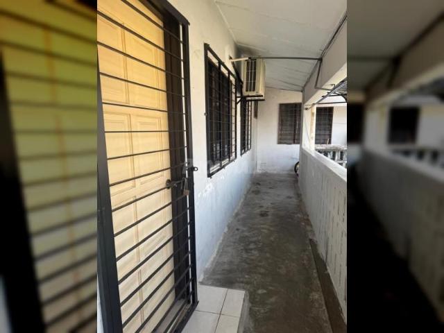 PANGSAPURI TERATAI APARTMENT FOR RENTAL AT TAMAN BUKIT SUBANG, SEKSYEN U16