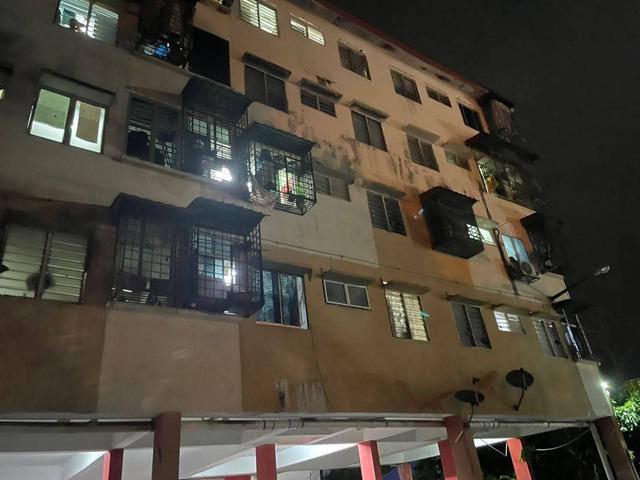 PANGSAPURI 3 BILIK Flat Puri Nuri Seksyen4 Bandar Bukit Mahkota Kajang
