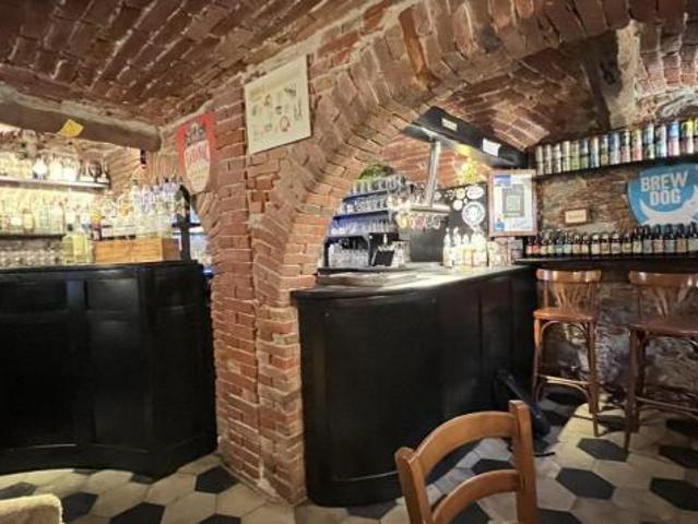 Paninoteca in vendita a Sassello
