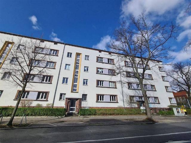 Pankow: Gepflegte 3 Zimmer Wohnung mit attraktivem Grundriss und Westbalkon