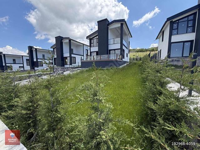 Panoroma Beynam Villaları Remax Enbatı