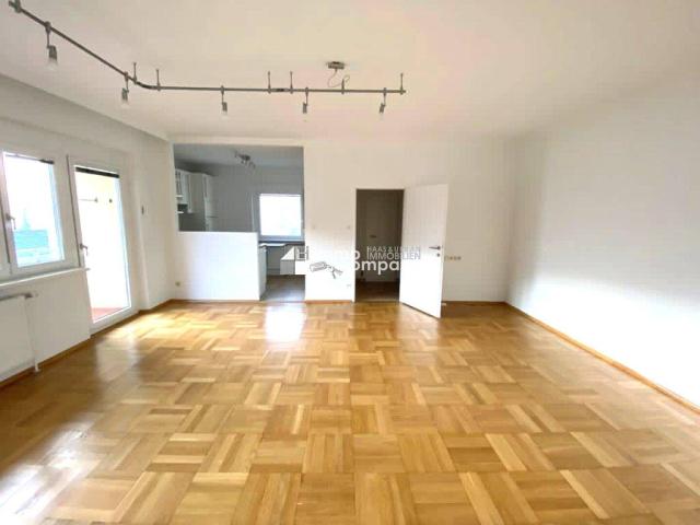 PANORAMA HINTERBRÜHL: Ruhig gelegene, lichtdurchflutete 4 Zimmer Wohnung mit LOGGIA in herrlichster Lage