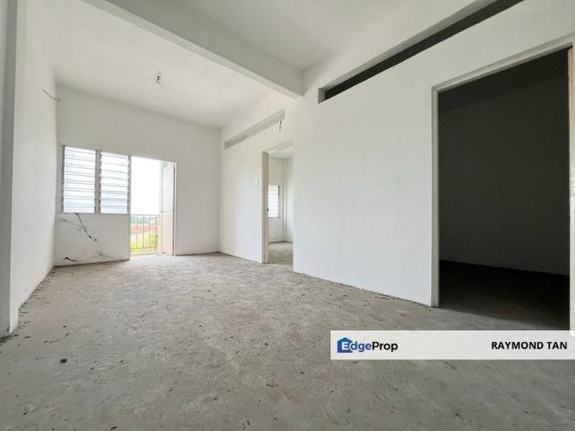 Panorama Lapangan Perdana Flat