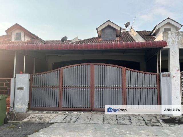 Panorama Lapangan Perdana