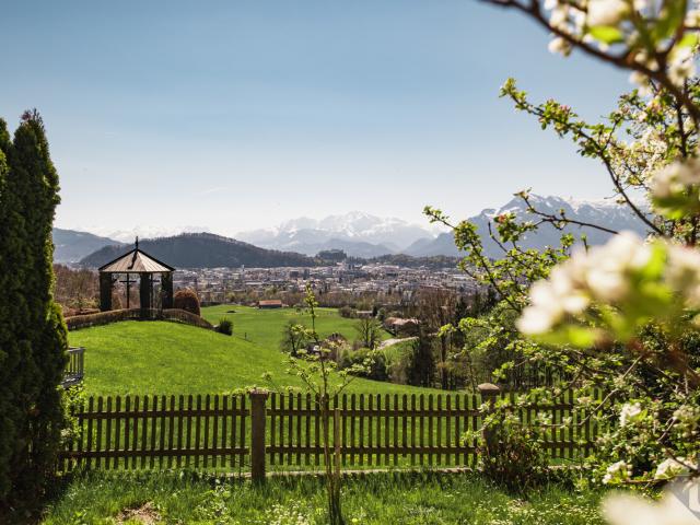 Panoramablick über Salzburg: Sanierte Dreizimmerwohn.