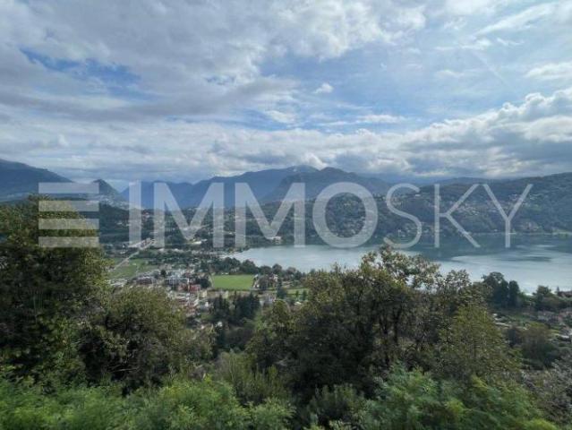 Panoramablick und genehmigte Bewilligung